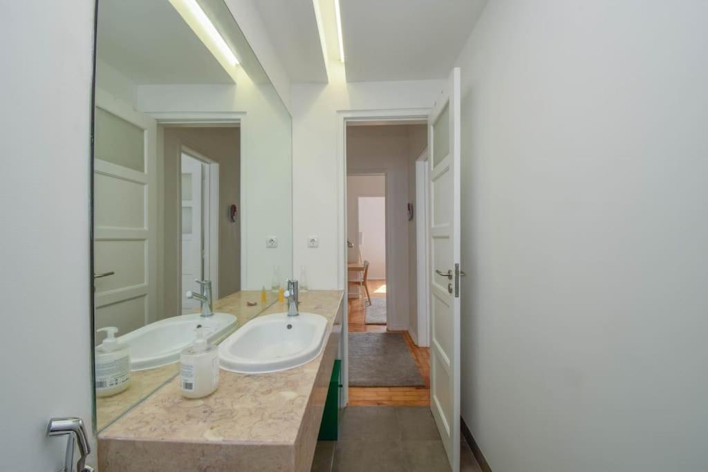 Cozy And Sunny Family Apartment Lissabon Buitenkant foto