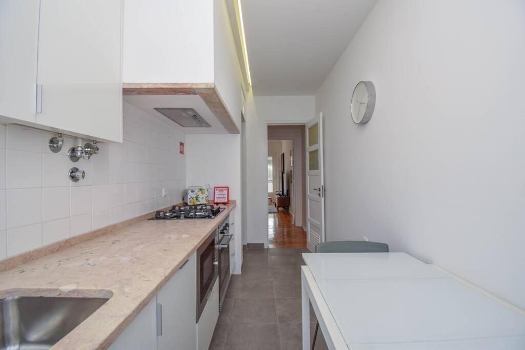 Cozy And Sunny Family Apartment Lissabon Buitenkant foto