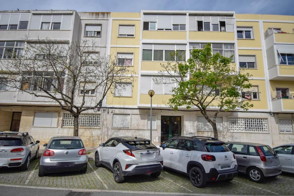 Cozy And Sunny Family Apartment Lissabon Buitenkant foto
